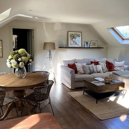 Larkham Loft Apartment Teffont Magna Exterior photo